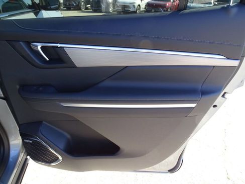 New 2025 Buick Enclave Preferred w/ Super Cruise Package FWD image 11