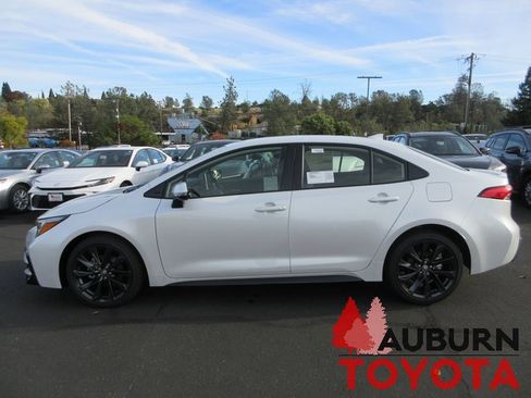 New 2026 Toyota Corolla SE image 4