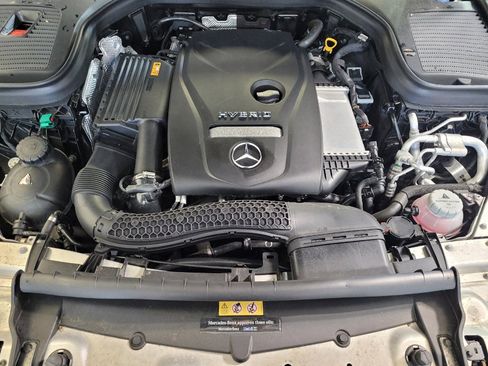 Used 2019 Mercedes-Benz GLC 350e 4MATIC w/ Premium Package image 30