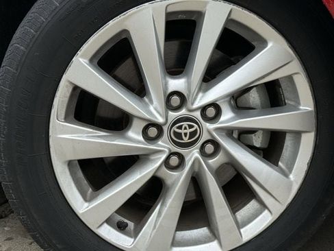 Used 2023 Toyota Camry LE FWD image 9