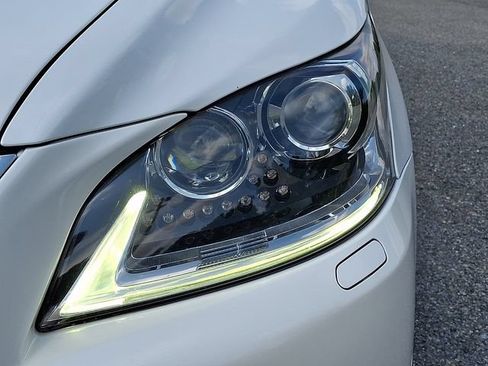 Used 2014 Lexus LS 460 AWD w/ Comfort Package image 7