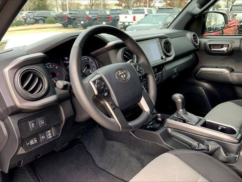 Used 2023 Toyota Tacoma TRD Sport image 16