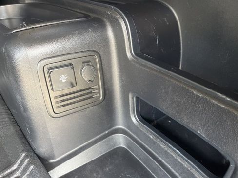 Used 2021 Toyota 4Runner SR5 image 18