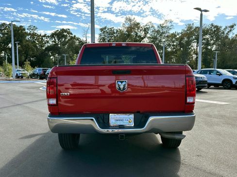 Used 2022 RAM 1500 Classic SLT image 4