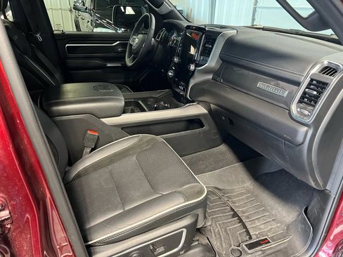 Used 2025 RAM 1500 Laramie AWD/4WD image 13