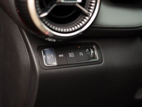 New 2026 Chevrolet Equinox LT w/ Convenience Package II image 10