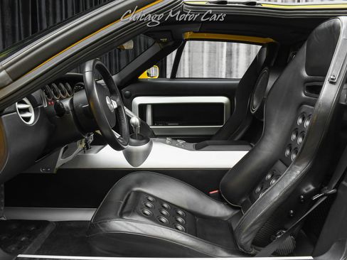 Used 2005 Ford GT image 19