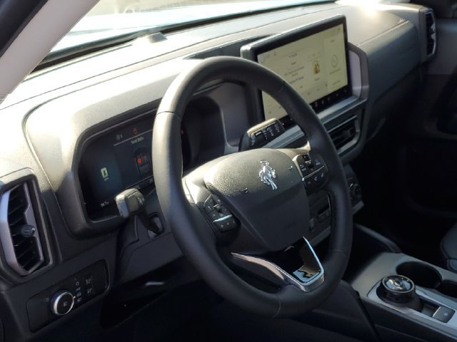 New 2026 Ford Bronco Sport Outer Banks w/ Elevation Graphic Package AWD/4WD image 10