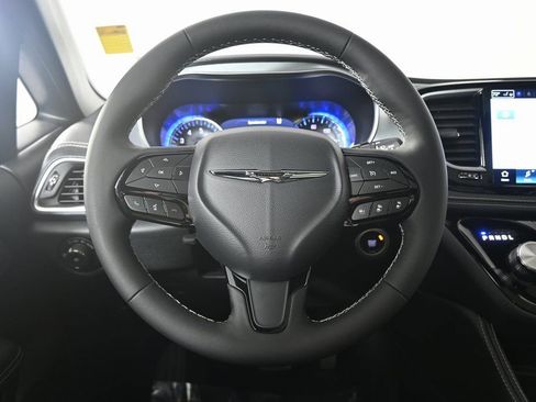New 2026 Chrysler Pacifica Limited w/ S Appearance Package AWD/4WD image 34