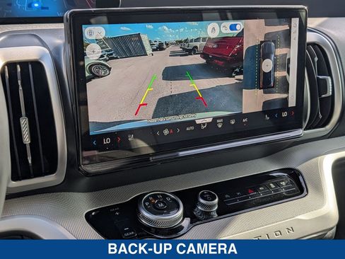 New 2026 Ford Expedition Active RWD image 33