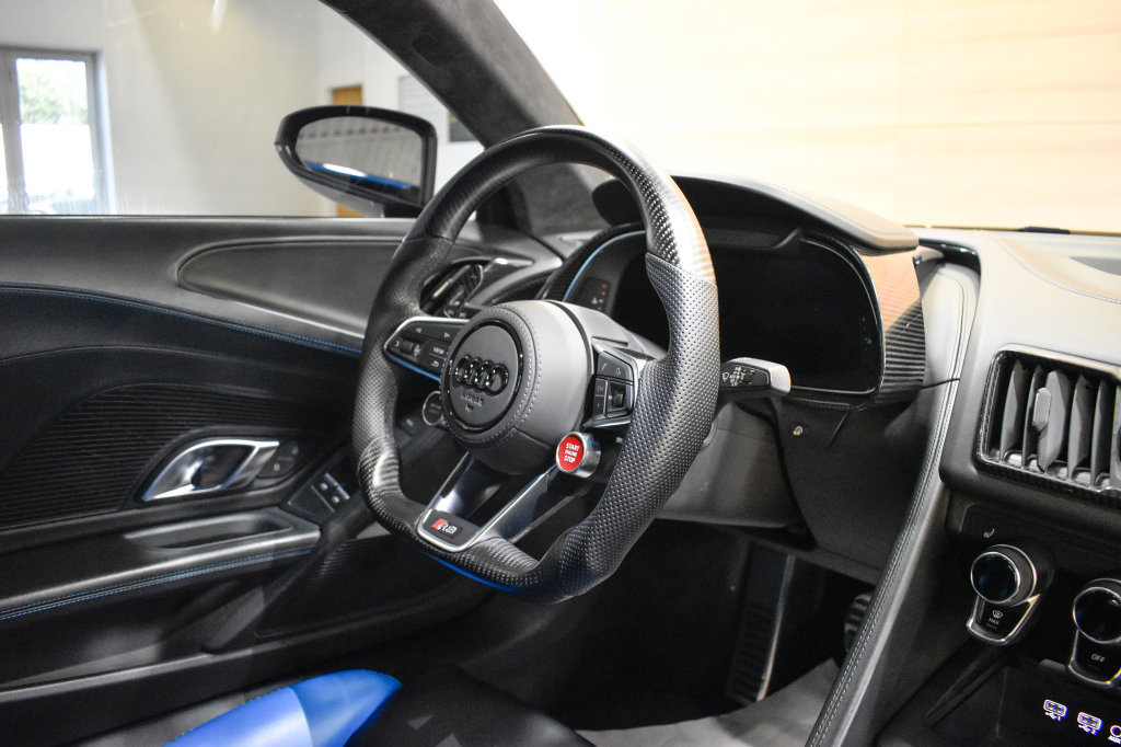 Used 2018 Audi R8 V10 w/ Carbon Exterior Package AWD/4WD image 19