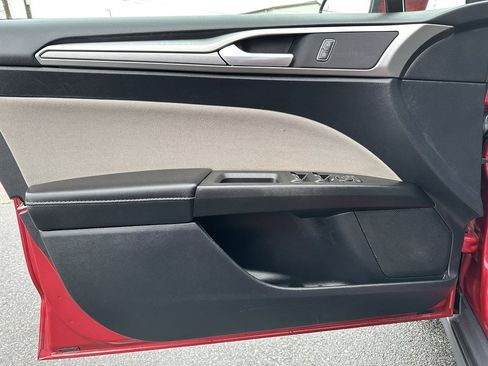 Used 2020 Ford Fusion S image 13