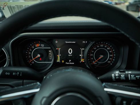 New 2026 Jeep Wrangler Unlimited Sahara AWD/4WD image 22