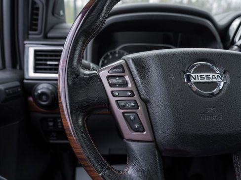 Used 2020 Nissan Titan Platinum Reserve AWD/4WD image 29