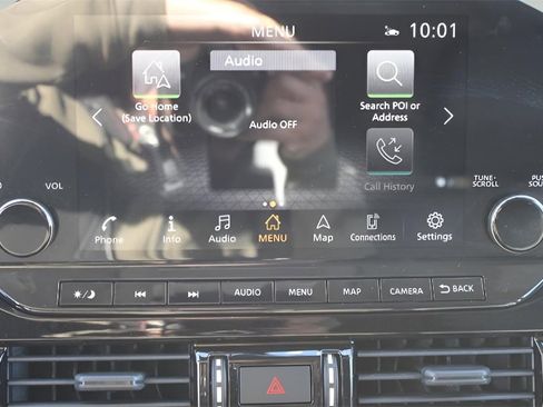 Used 2022 Nissan Pathfinder SL w/ SL Black Package image 15