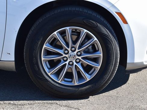 Used 2024 Buick Enclave Premium image 4