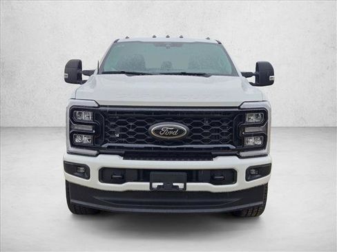 New 2026 Ford F250 Lariat w/ Black Appearance Package AWD/4WD image 6