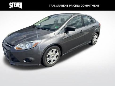 Used 2013 Ford Focus S FWD image 1