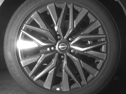 Used 2025 Nissan Altima 2.5 SV image 13