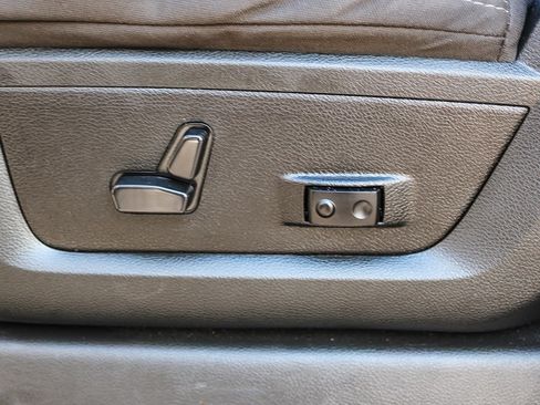 Used 2024 RAM 2500 Big Horn AWD/4WD image 20