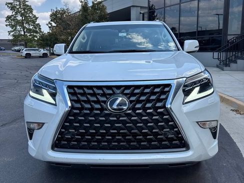 Used 2020 Lexus GX 460 Luxury w/ Accessory Package AWD/4WD image 2