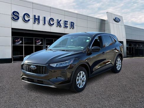 Certified 2023 Ford Escape Active w/ Tech Pack #2 image 4