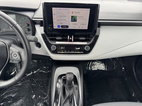 Certified 2025 Toyota Corolla SE image 2