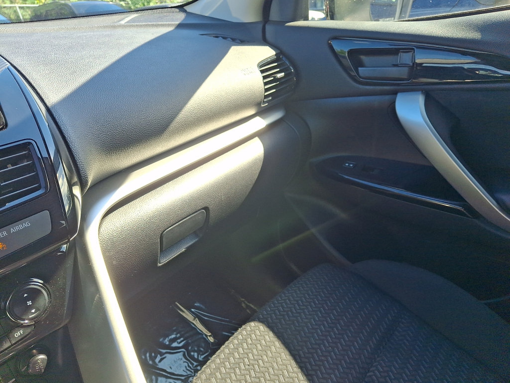 Used 2024 Mitsubishi Eclipse Cross LE AWD/4WD image 31