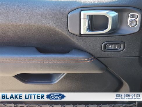 Used 2021 Jeep Gladiator Mojave image 23