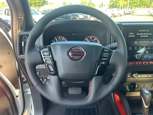 New 2025 Nissan Frontier PRO-4X w/ Pro Convenience Package image 23
