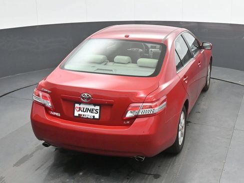 Used 2010 Toyota Camry FWD image 25