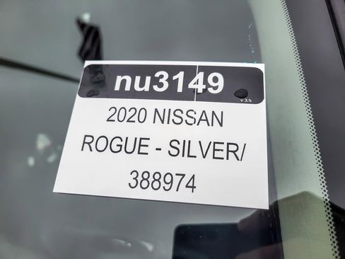 Used 2020 Nissan Rogue Sport S image 24