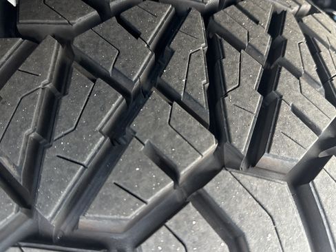 Used 2022 Jeep Wrangler Unlimited Rubicon w/ Xtreme Recon 35" Tire Package AWD/4WD image 11