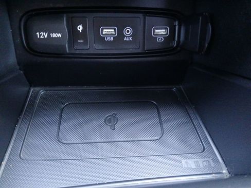 Used 2020 Hyundai Santa Fe SEL w/ Convenience Package image 6