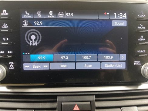 Used 2021 Honda Accord LX image 25