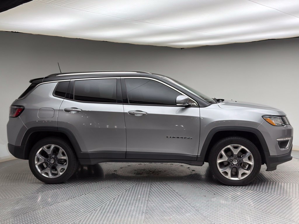 Used 2021 Jeep Compass Limited AWD/4WD image 4