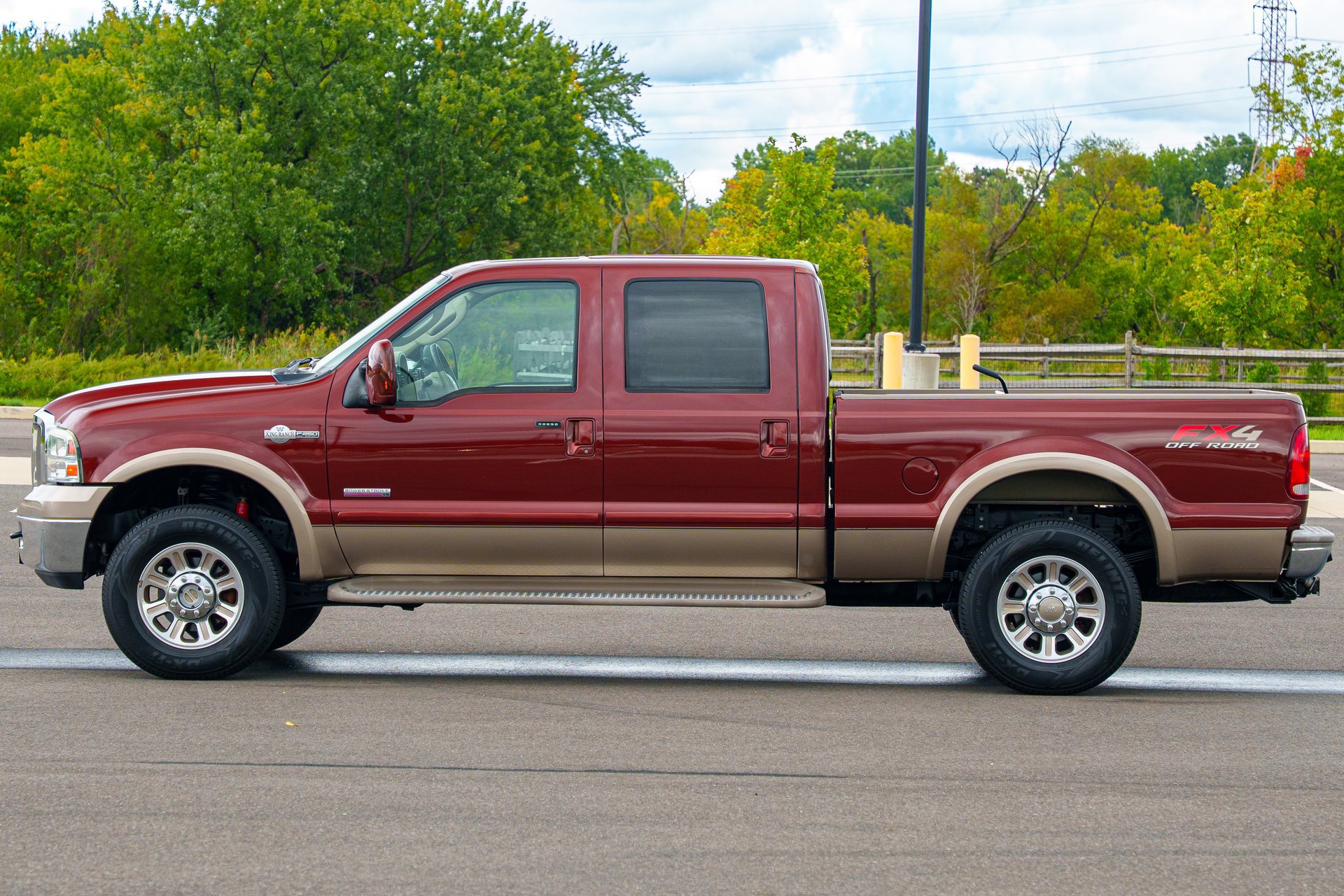 Used 2006 Ford F250 XL AWD/4WD image 11