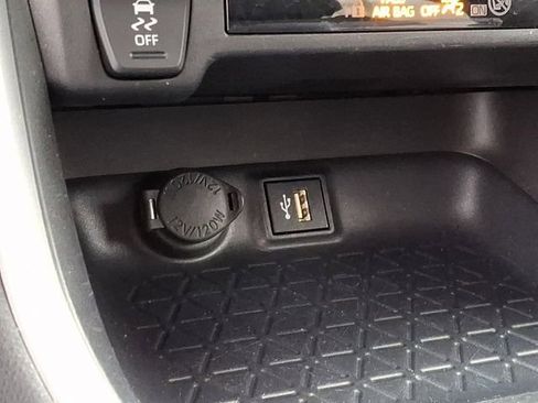 Certified 2025 Toyota RAV4 XLE image 17