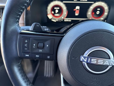 Used 2023 Nissan Pathfinder Platinum w/ Cargo Package image 24