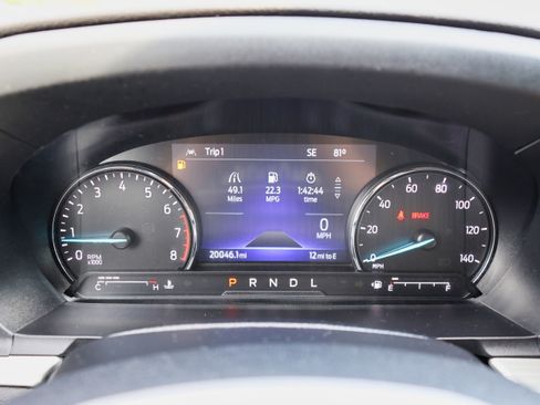 Used 2022 Ford Explorer XLT w/ Equipment Group 202A image 22