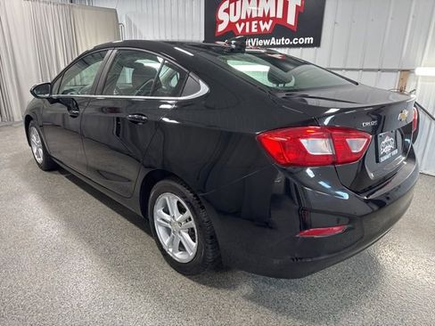Used 2018 Chevrolet Cruze LT image 6