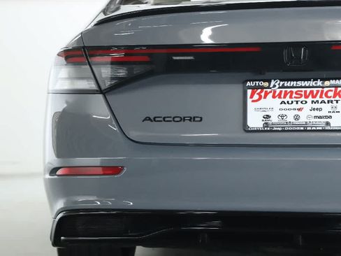 Used 2023 Honda Accord Sport image 44