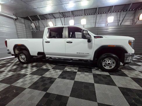 Used 2021 GMC Sierra 2500 4x4 Crew Cab w/ Convenience Package image 9