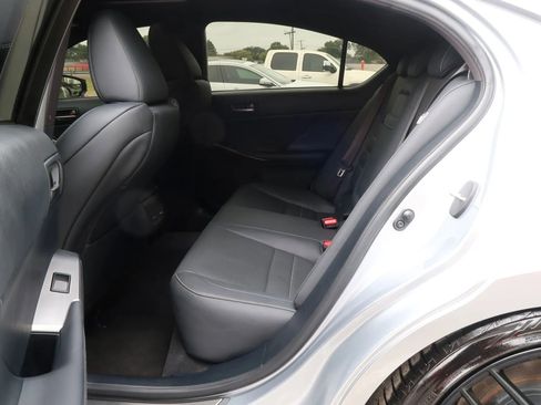 Used 2023 Lexus IS 500 image 18