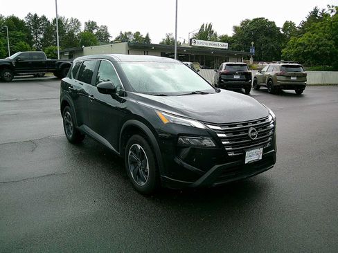 Used 2024 Nissan Rogue SV AWD/4WD image 7