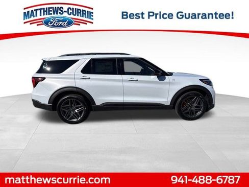 New 2026 Ford Explorer ST-Line w/ ST-Line Street Pack image 3