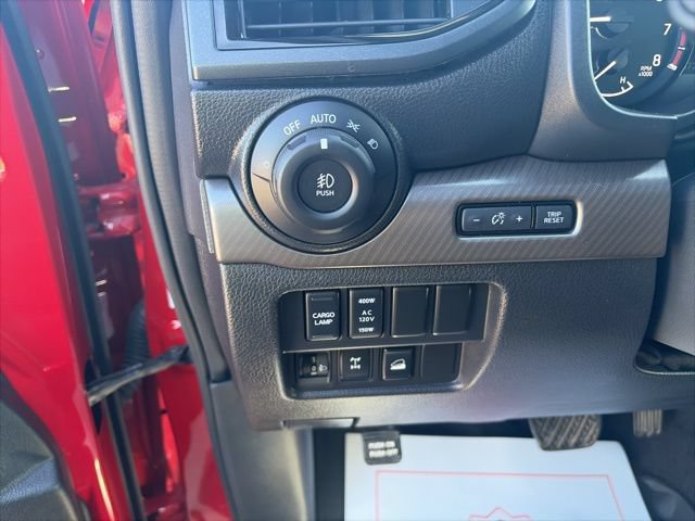 Used 2024 Nissan Titan PRO-4X w/ Pro-4x Convenience Package AWD/4WD image 20