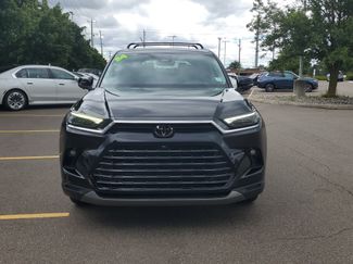 Used 2024 Toyota Grand Highlander AWD video 2