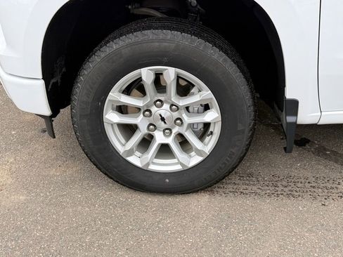 Used 2023 Chevrolet Silverado 1500 RST image 6