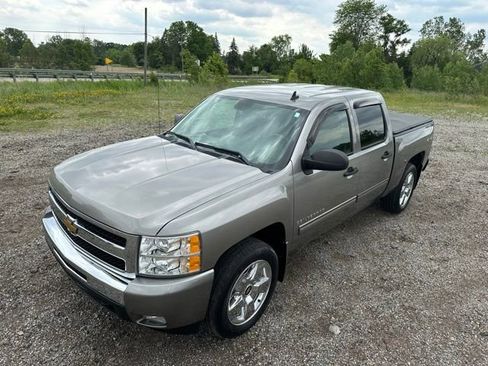 Used 2009 Chevrolet Silverado 1500 LT w/ Power Pack Plus AWD/4WD image 10